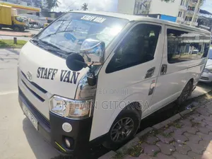Toyota HiAce 2017 White