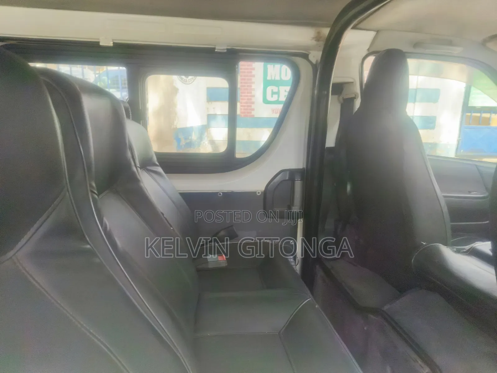 Toyota HiAce 2017 White