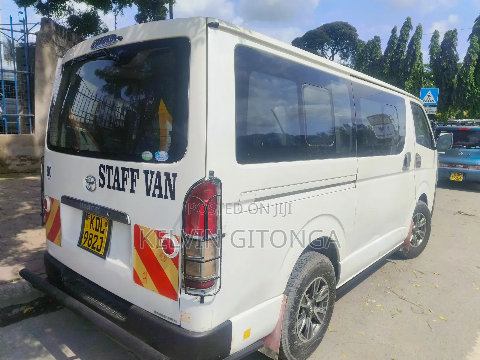 Toyota HiAce 2017 White