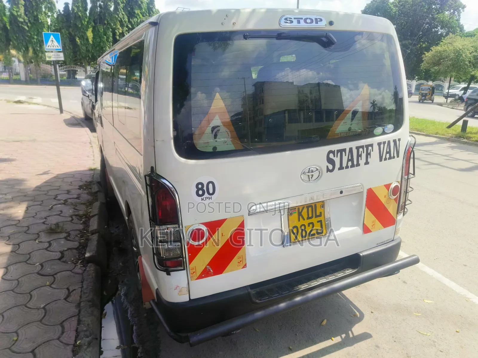 Toyota HiAce 2017 White