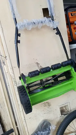 Manual Lawn Mower/ Hand Push Lawn Mower