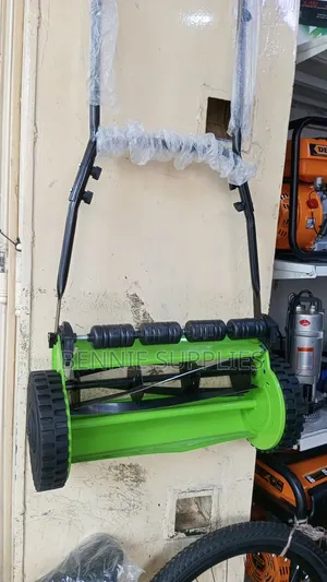 Hand Held Manual Lawn Mower/ Available Lawn Mower