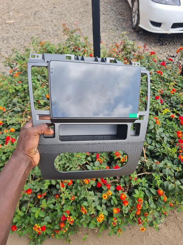 Nissan Tiida 2005-2010 Android Radio - main view