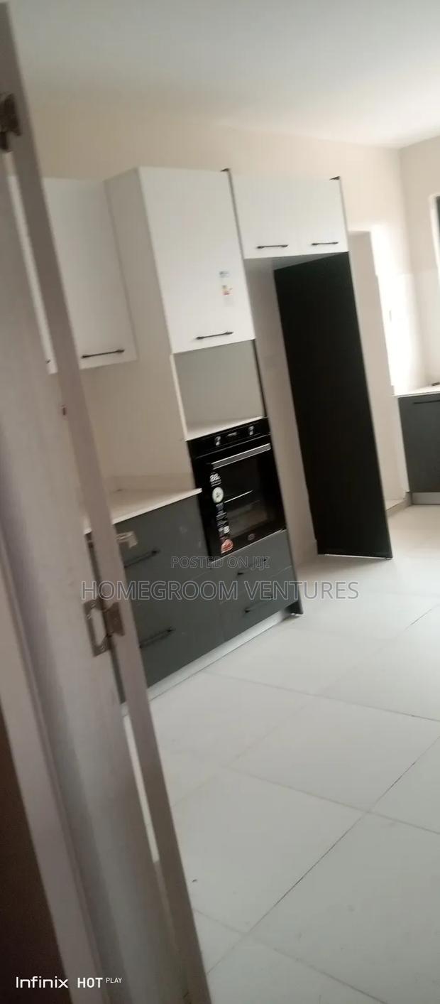 5bdrm Apartment in Parklands for rent - main view