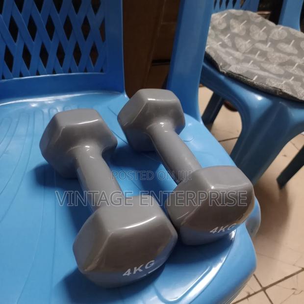 4kg Vinyl Coated Dumbbell a Pair - main view