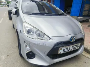 Toyota Aqua 2015 Silver