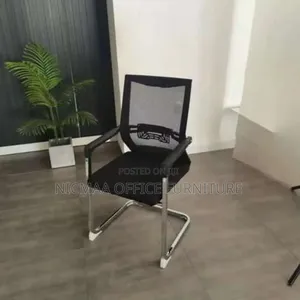 Ergomesh Visitors Chair With Comfort Meeting Class