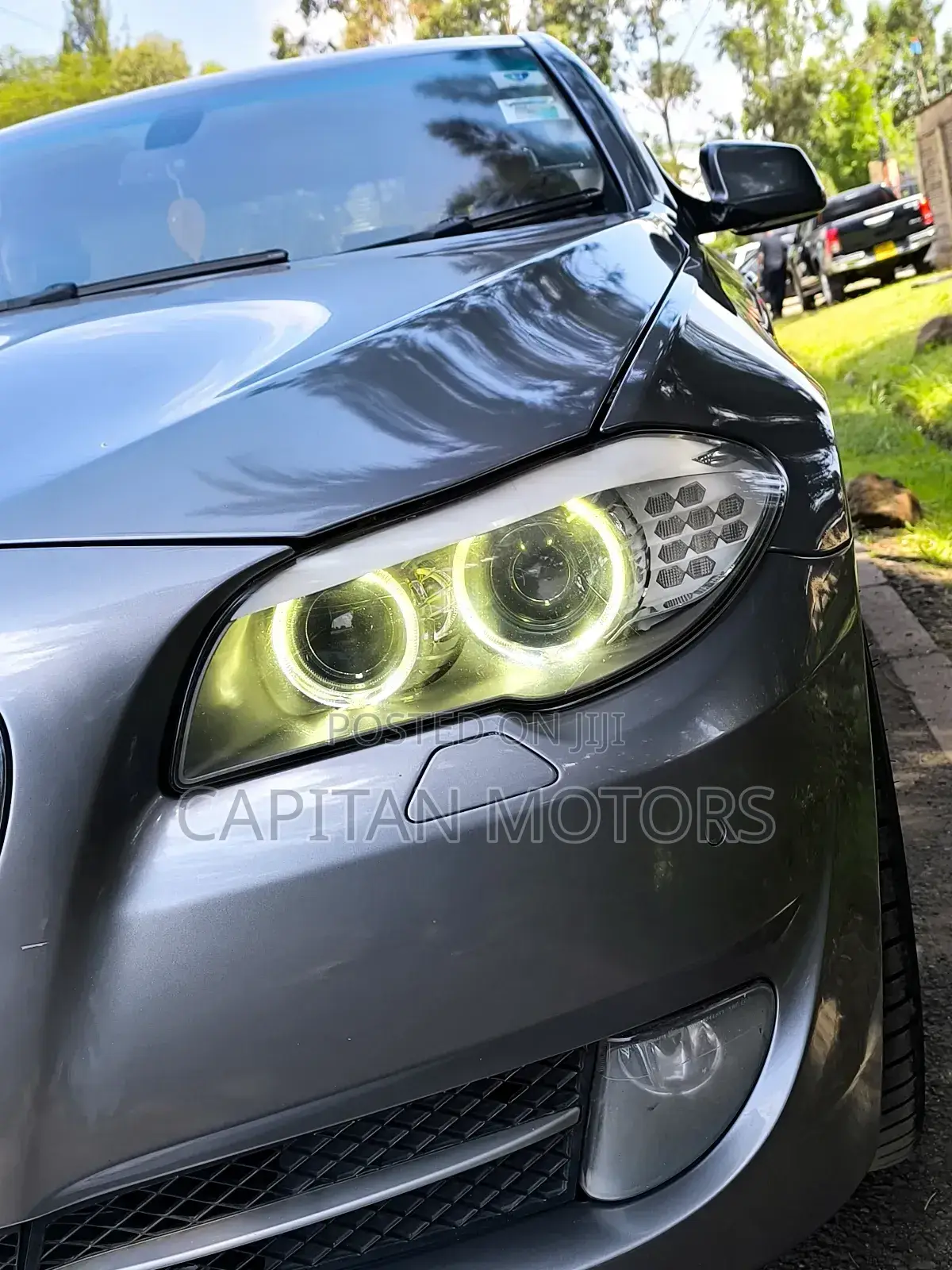 BMW 528i 2011 Gray