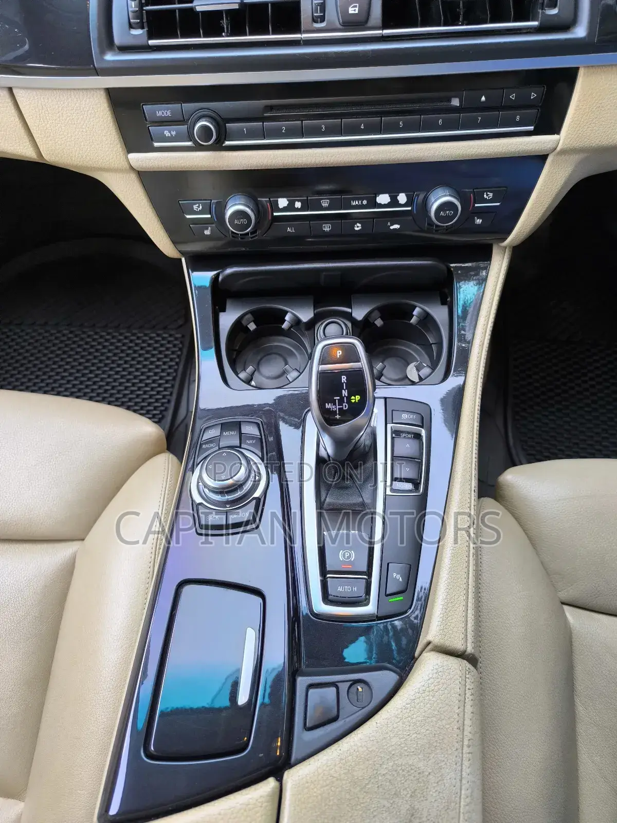 BMW 528i 2011 Gray