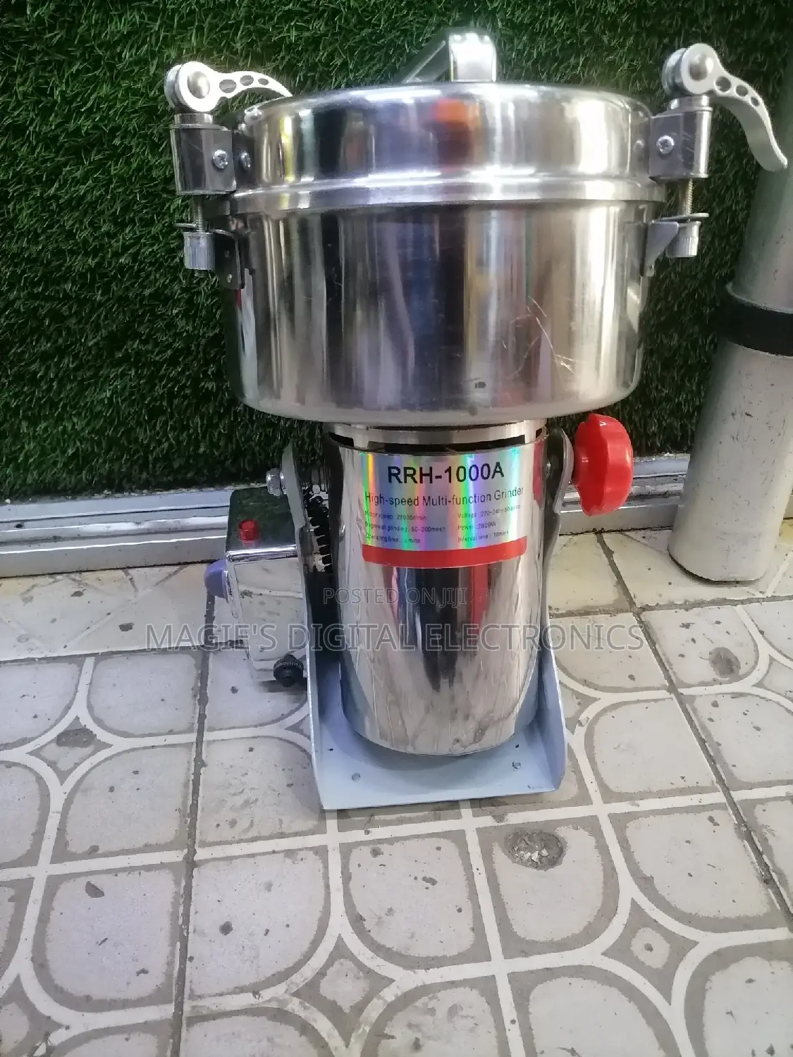 Well Performing 1000g Spice Grinder