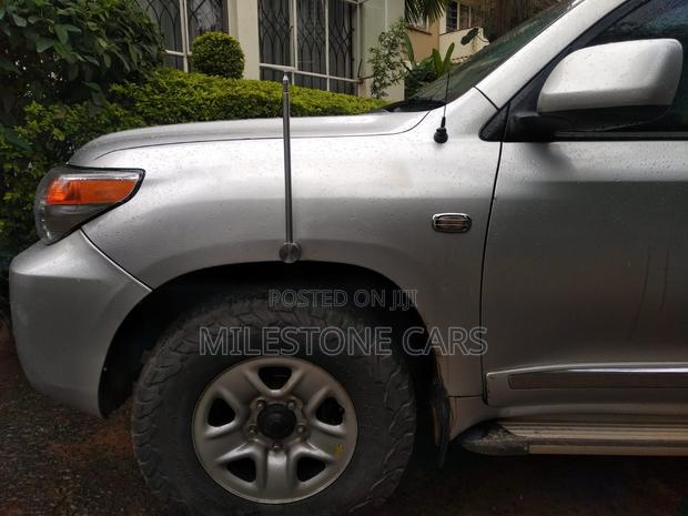 Heavy-Duty Vehicle Flag Poles - thumbnail 4