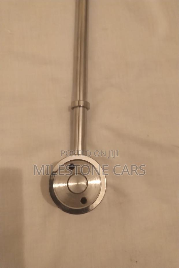 Heavy-Duty Vehicle Flag Poles - thumbnail 9
