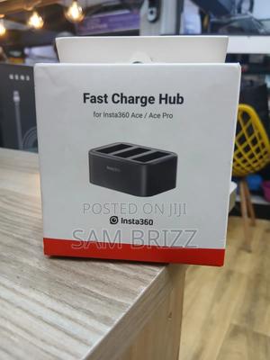Insta 360 Fast Charge Hub - thumbnail 2