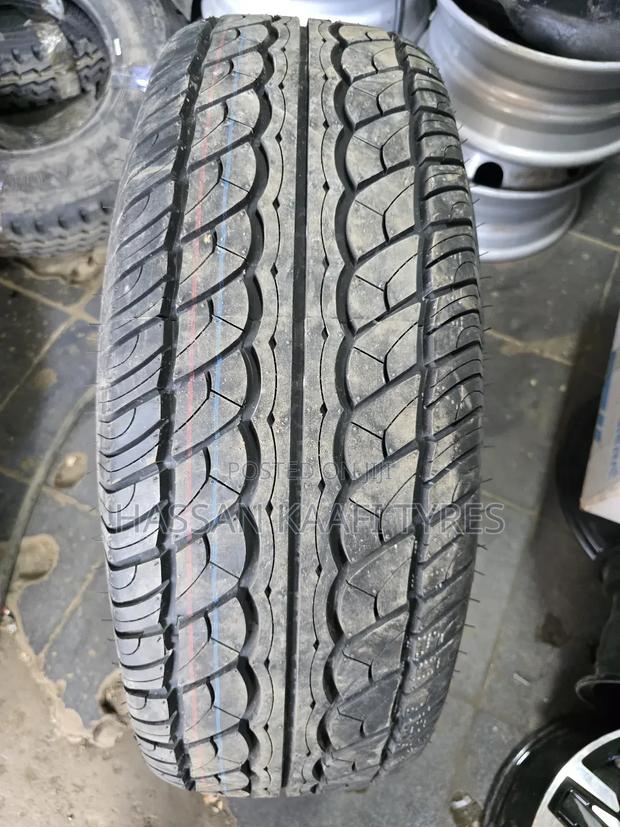 275/70r16 Centra Tyre - thumbnail 2