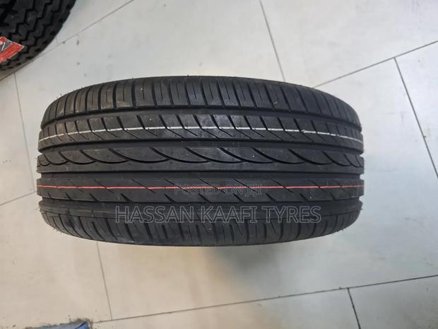 225/45r18 Doupleking Tyre - thumbnail 2