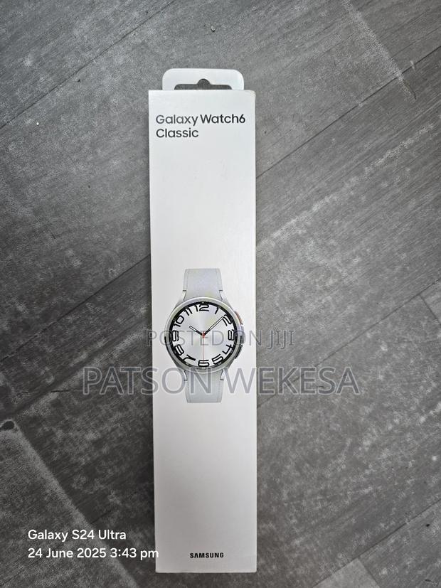 Samsung Galaxy Watch 6 Classic 47mm Silver - main view