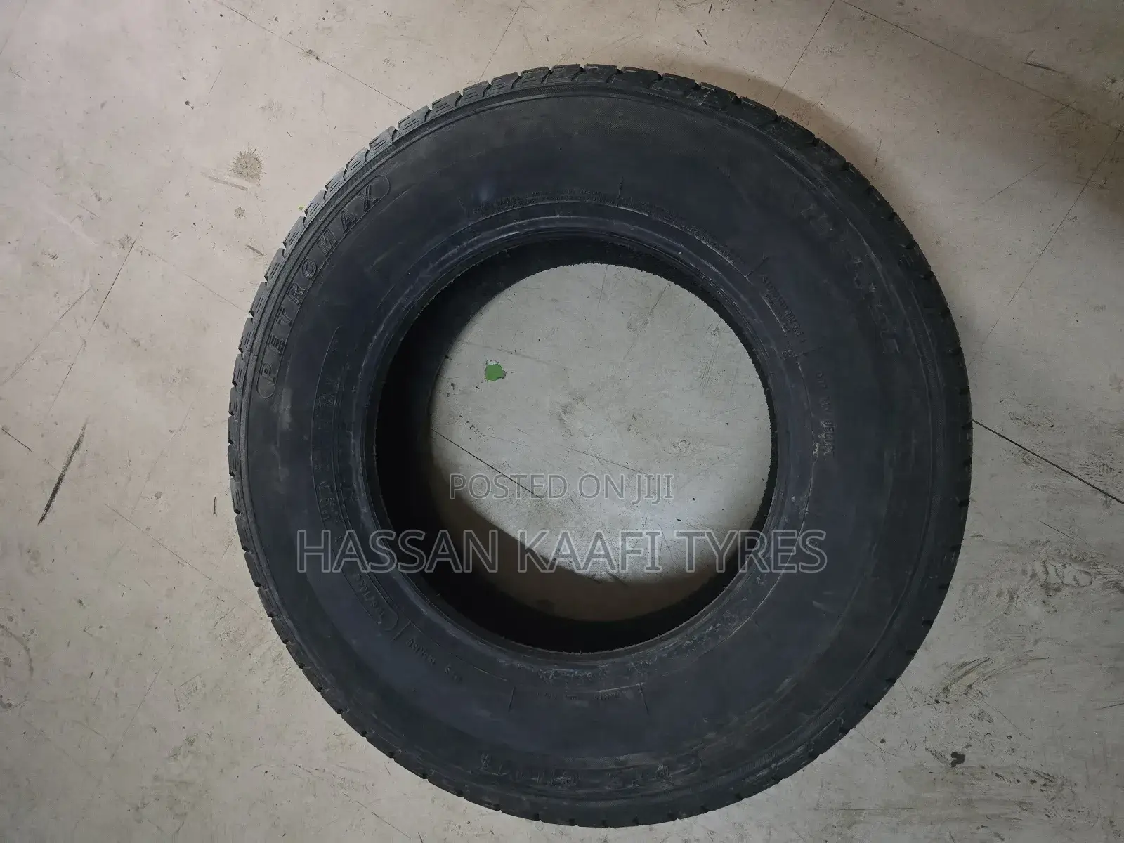 195r15c Petromax Tyre