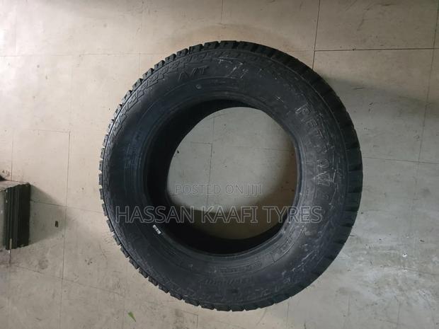 235/65r17 Petromax Tyre - thumbnail 3