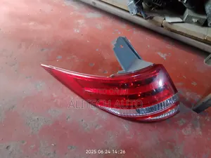 Taillight Toyota Estima