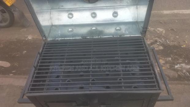 Long Lasting Enclosed Mild Steel Meat Grill