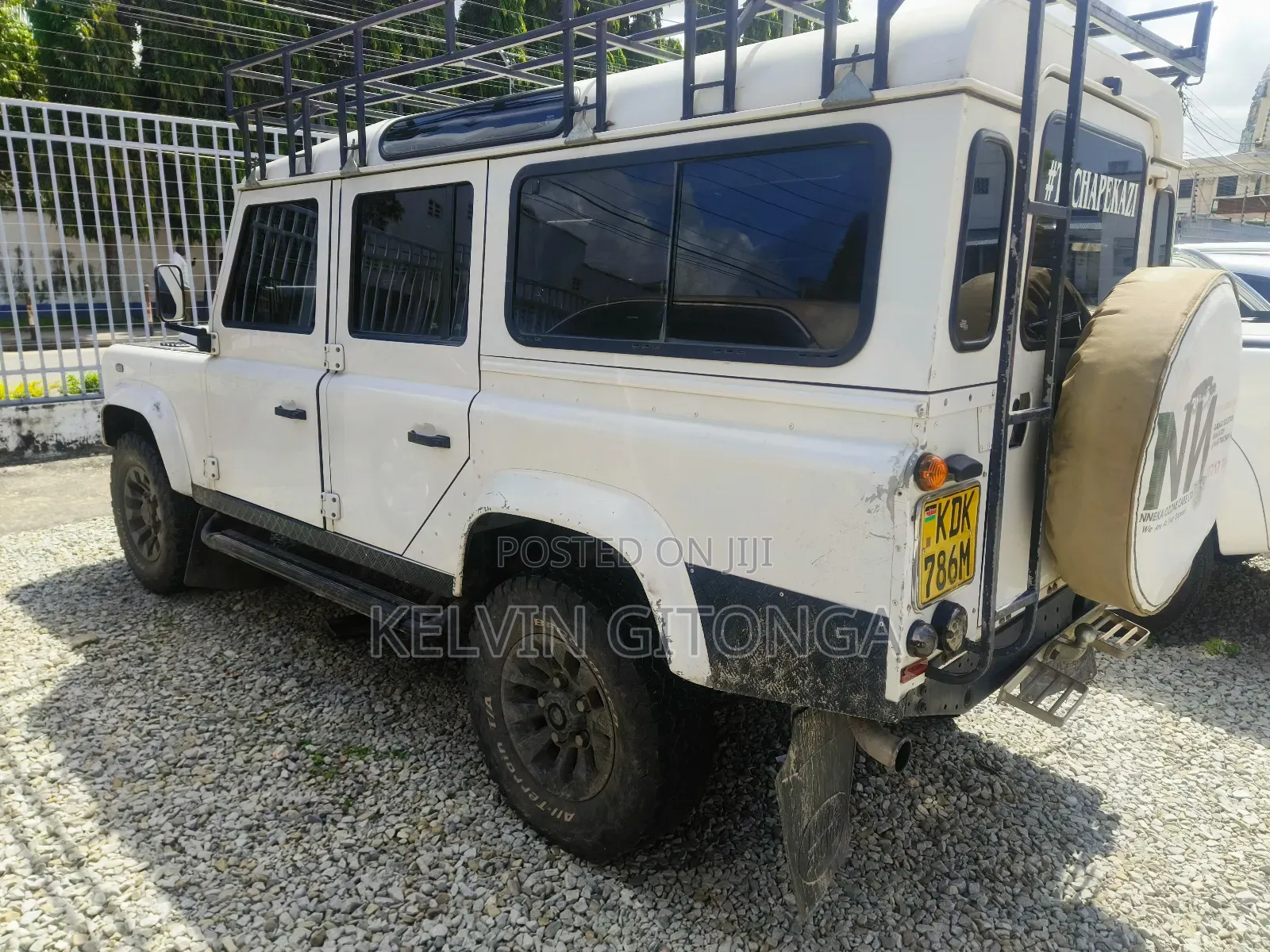 Land Rover Discovery 2017 White