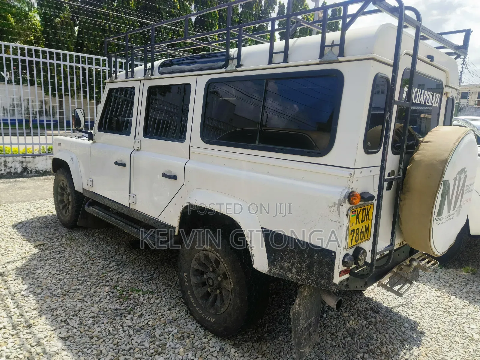 Land Rover Discovery 2017 White