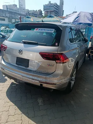 Volkswagen Tiguan 2018 Gray