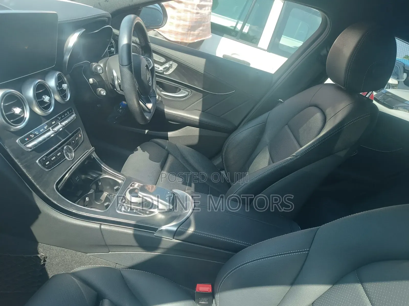 Mercedes-Benz C200 2018 Blue