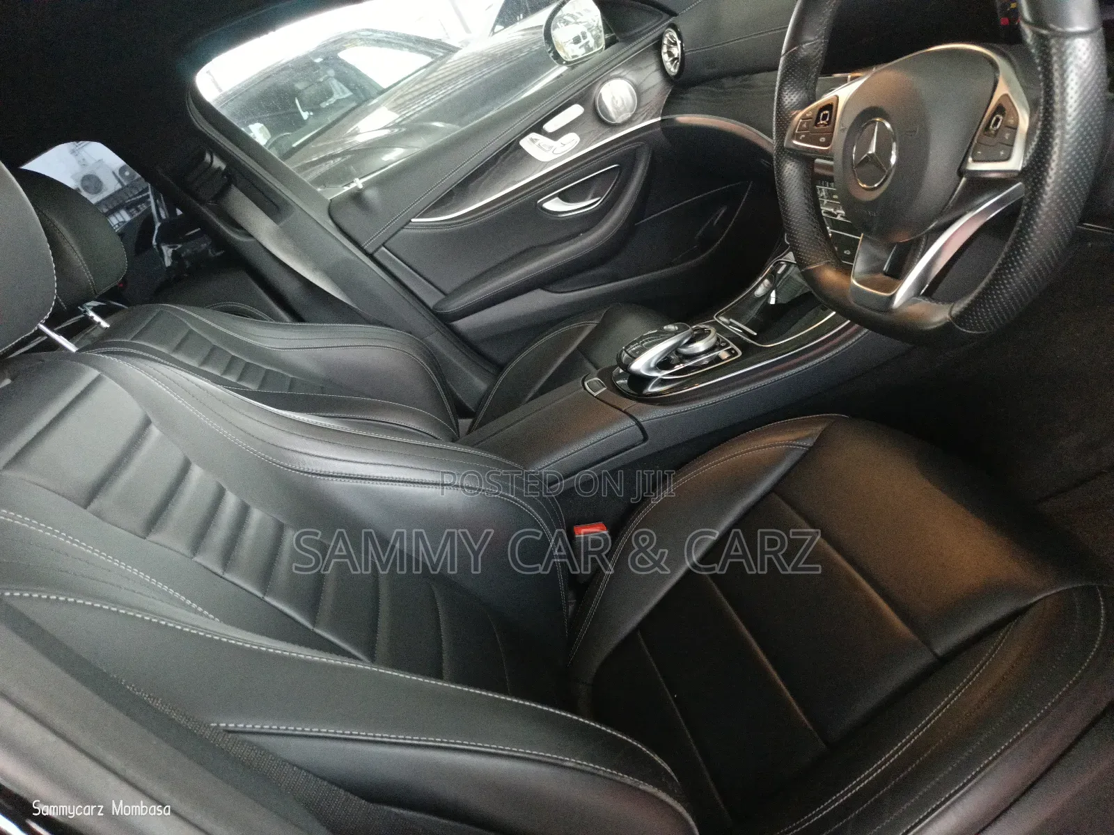 Mercedes-Benz 300E 2018 Black