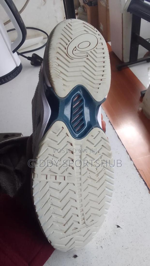 Running Shoes(Aasics)Size9.5uk Mtumba