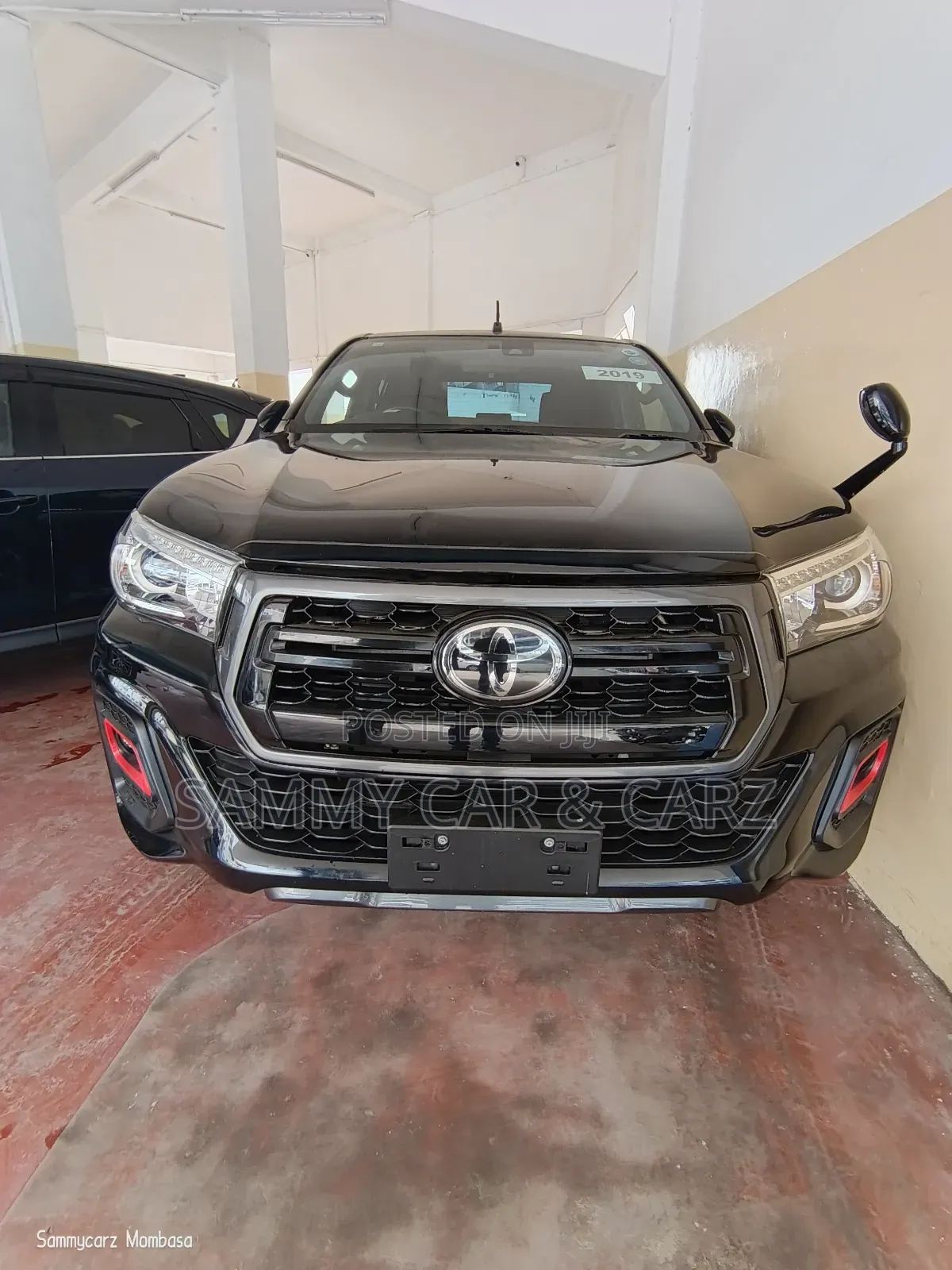 Toyota Hilux 2019 Black