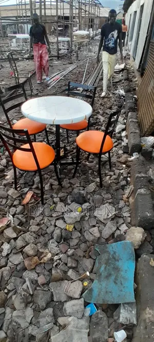 Simple Restaurant Chairs and White Table