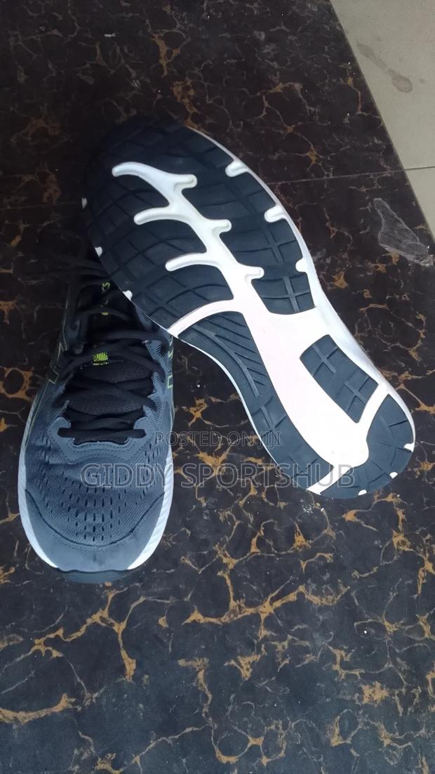 Aasics Gray Size 11.5uk Running Shoes - thumbnail 2