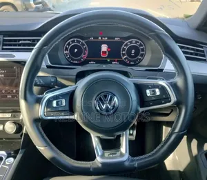 Volkswagen Arteon 2019 Gold