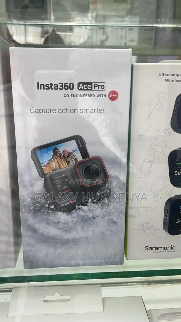 Insta360 Ace Pro - main view