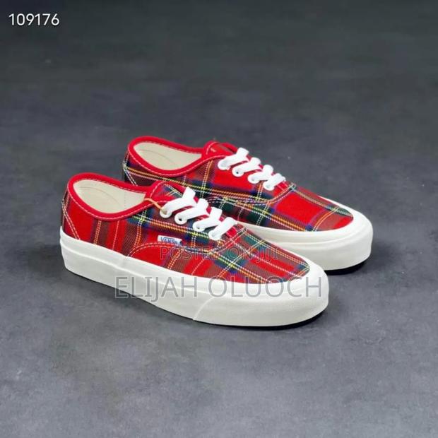 Vans Checked 
Restocked - thumbnail 3