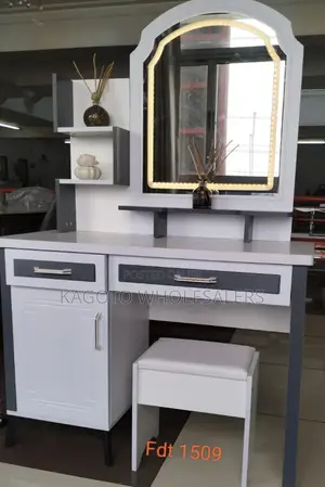New Arrival Executive Dressing Mirror