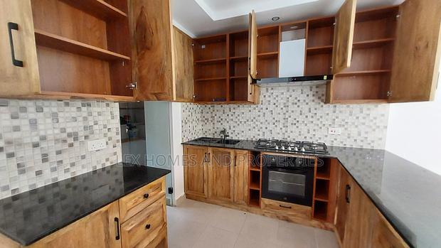 3bdrm Townhouse / Terrace in Gataka for rent - thumbnail 2