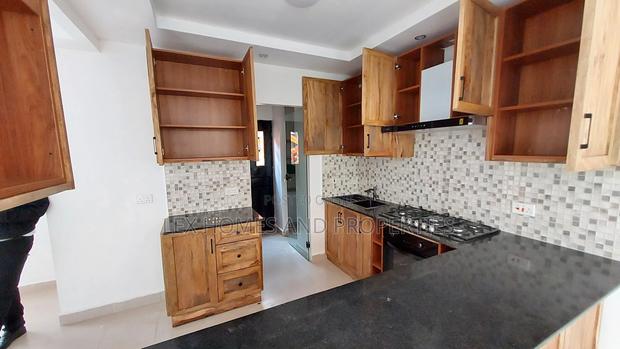 3bdrm Townhouse / Terrace in Gataka for rent - thumbnail 3