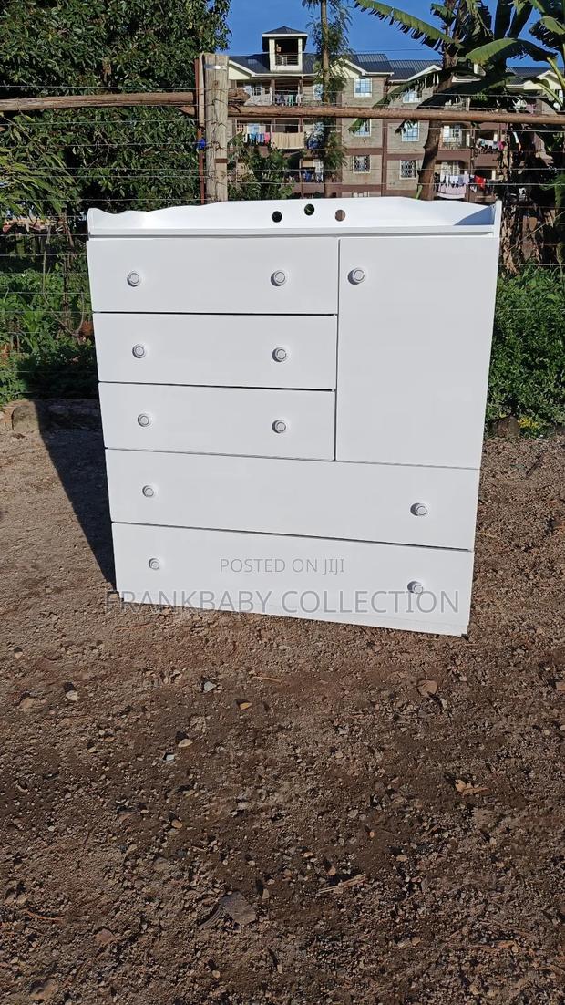 Spacious 4×4ft Chest of Drawers - thumbnail 3