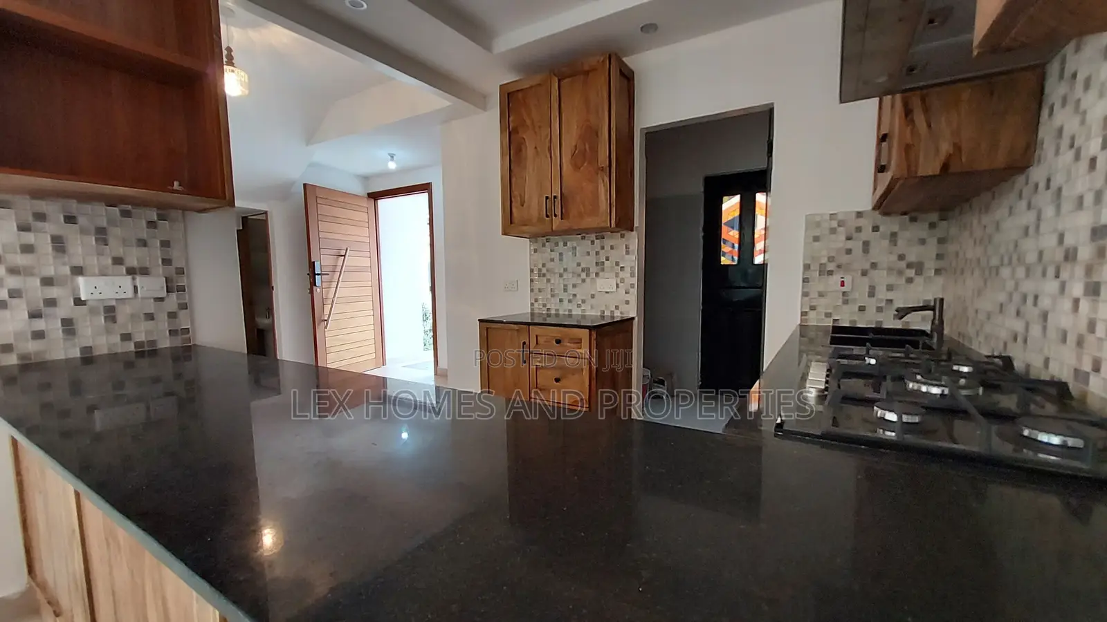 3bdrm Townhouse / Terrace in Gataka for rent