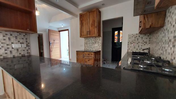 3bdrm Townhouse / Terrace in Gataka for rent - thumbnail 11