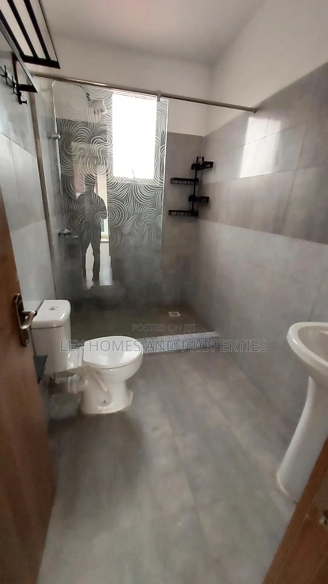 3bdrm Townhouse / Terrace in Gataka for rent