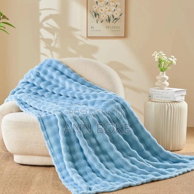 Thick Bubble Fleece Blanket, Luxury Mink Soft Blanket - thumbnail 2