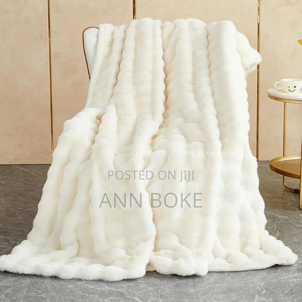 Thick Bubble Fleece Blanket, Luxury Mink Soft Blanket - thumbnail 6