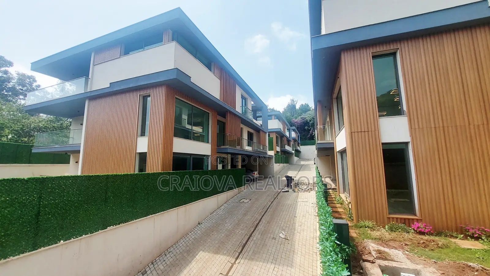 5bdrm Townhouse/Terrace in Lavington for sale