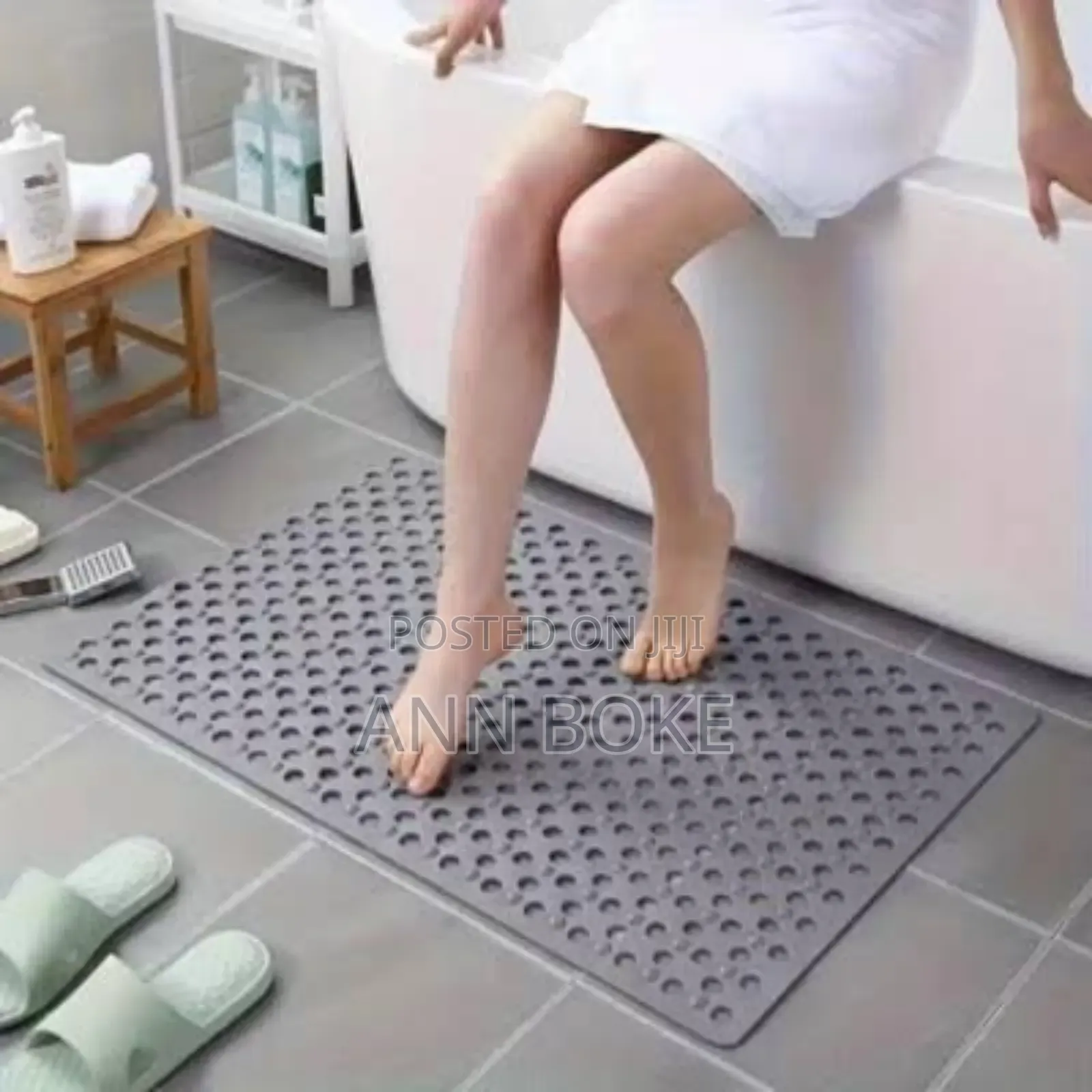 Anti-Slip Safety: Shower Mat Non Slip With Large Suction Cup