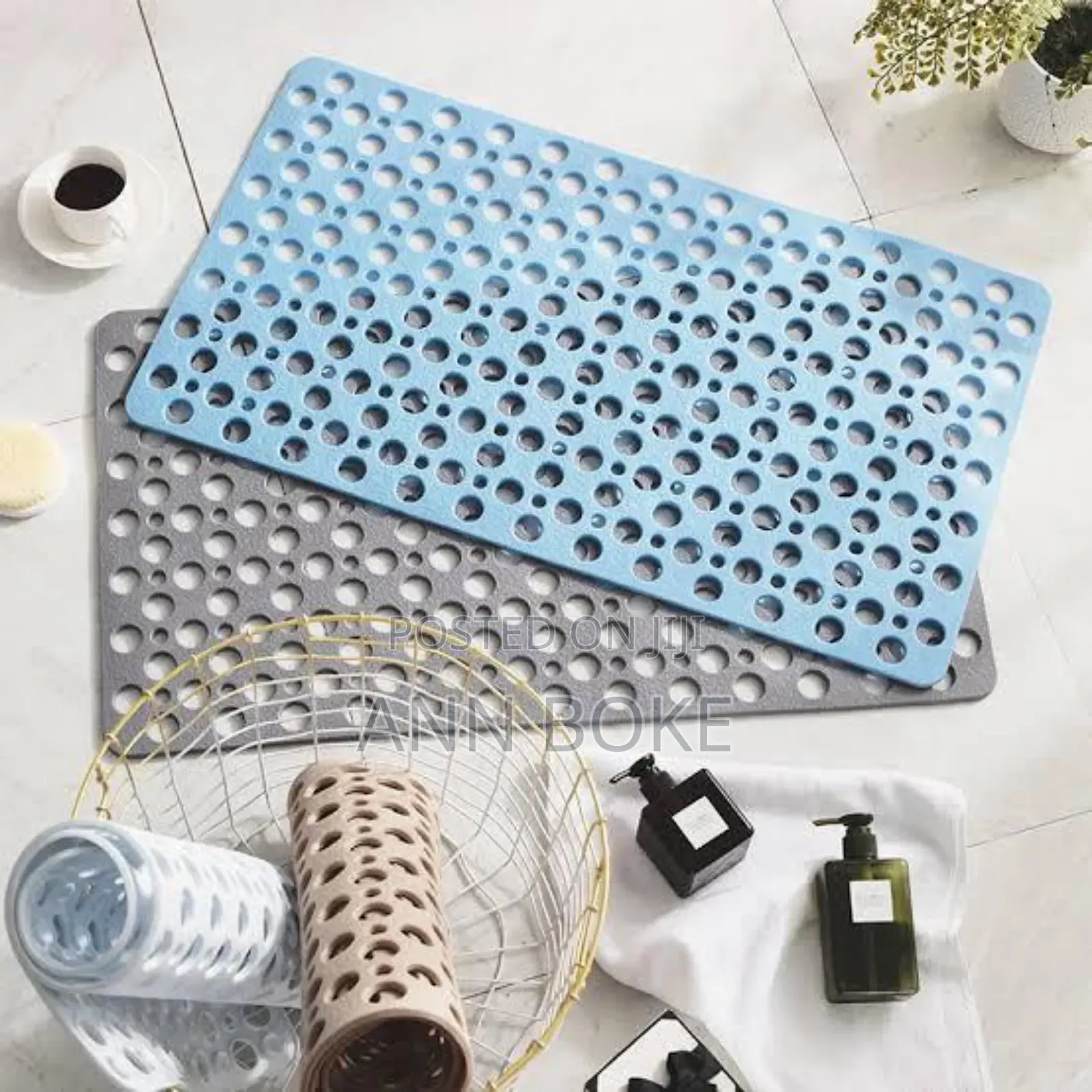 Anti-Slip Safety: Shower Mat Non Slip With Large Suction Cup
