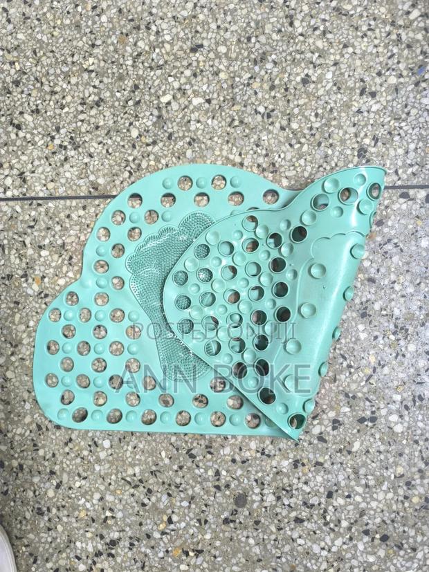 Bathroom Anti-Slip Mats
Size 40*70cmsize 50*80 Cm - thumbnail 5