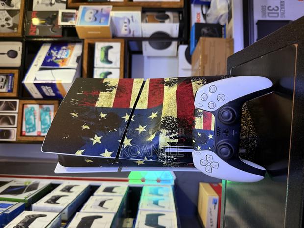 Customized Ps5 Slim (Slightly Used) - thumbnail 2